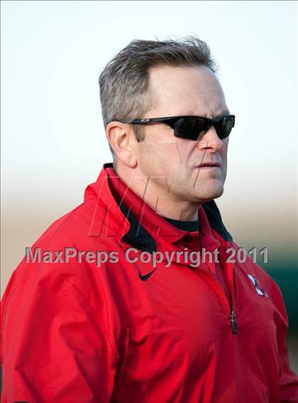Thumbnail 2 in Stevenson vs. Maine South photogallery.