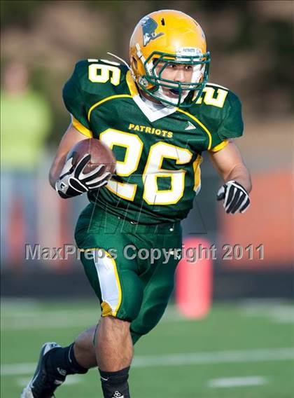 Thumbnail 3 in Stevenson vs. Maine South photogallery.