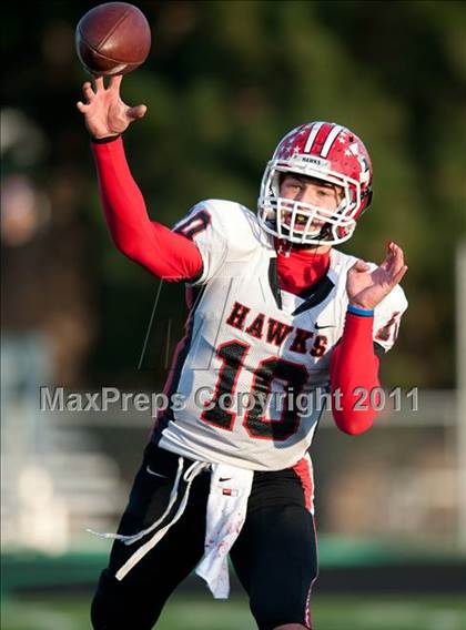 Thumbnail 2 in Stevenson vs. Maine South photogallery.