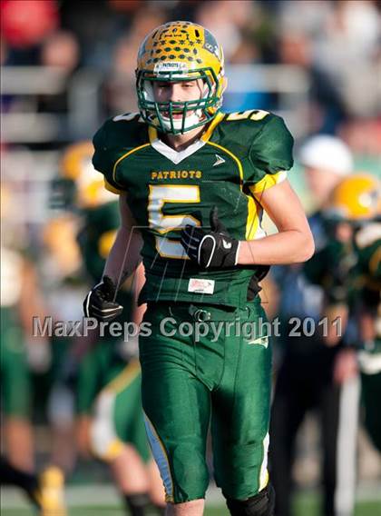 Thumbnail 3 in Stevenson vs. Maine South photogallery.