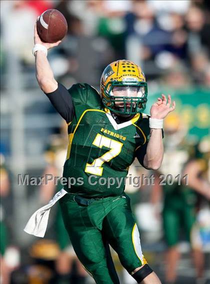 Thumbnail 2 in Stevenson vs. Maine South photogallery.