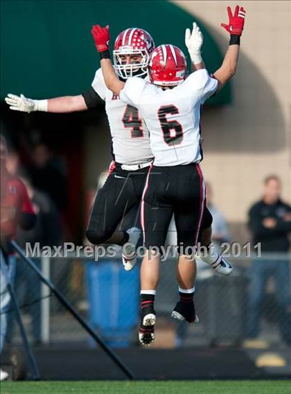 Thumbnail 3 in Stevenson vs. Maine South photogallery.