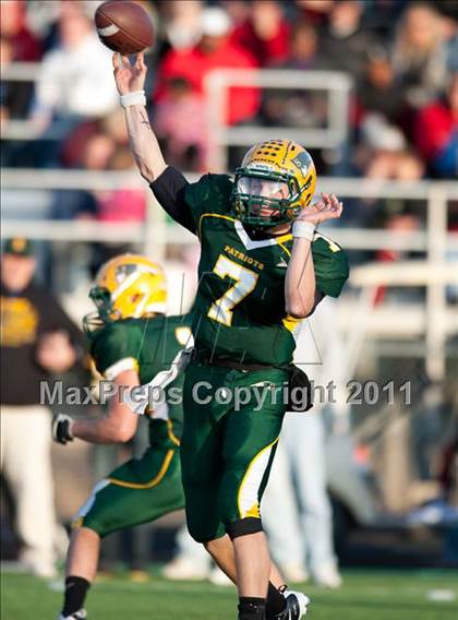 Thumbnail 3 in Stevenson vs. Maine South photogallery.