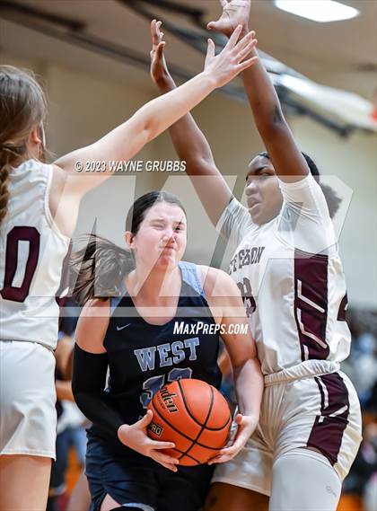 Thumbnail 1 in West Rusk @ Jefferson photogallery.