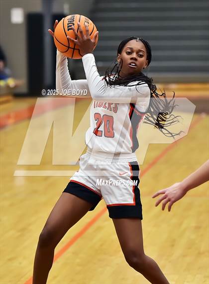 Thumbnail 2 in Sparkman @ Grissom photogallery.