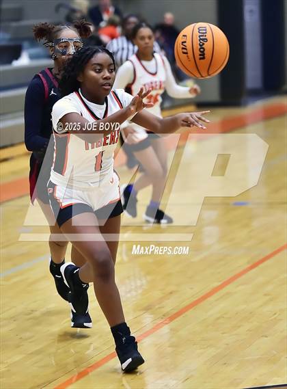 Thumbnail 3 in Sparkman @ Grissom photogallery.