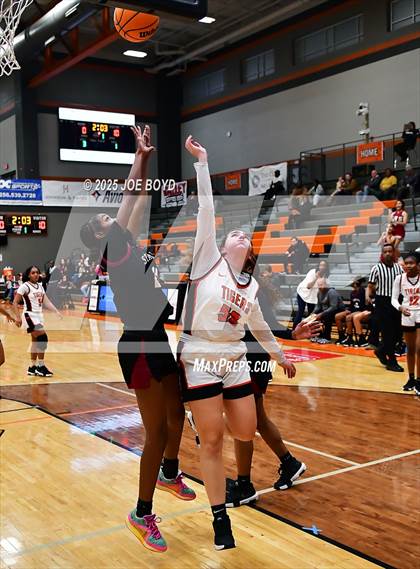 Thumbnail 3 in Sparkman @ Grissom photogallery.