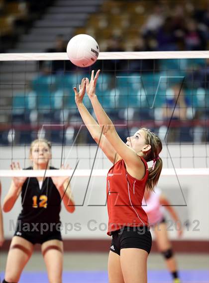 Thumbnail 2 in Caliche vs. Otis (CHSAA 1A Semifinal) photogallery.