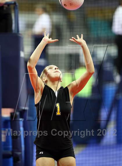 Thumbnail 3 in Caliche vs. Otis (CHSAA 1A Semifinal) photogallery.