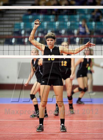 Thumbnail 2 in Caliche vs. Otis (CHSAA 1A Semifinal) photogallery.