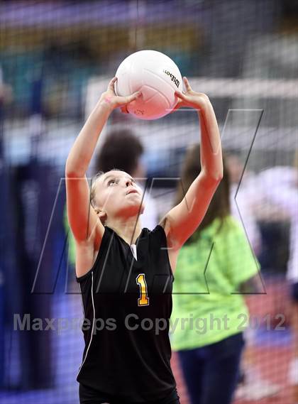 Thumbnail 2 in Caliche vs. Otis (CHSAA 1A Semifinal) photogallery.
