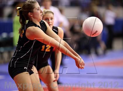 Thumbnail 3 in Caliche vs. Otis (CHSAA 1A Semifinal) photogallery.
