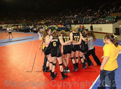 Thumbnail 2 in Caliche vs. Otis (CHSAA 1A Semifinal) photogallery.