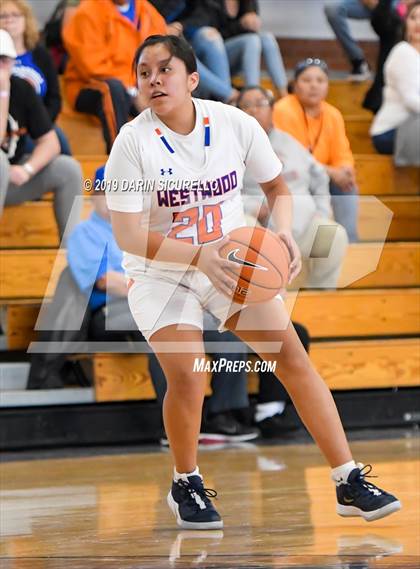 Thumbnail 1 in Desert Vista vs Westwood (NIKE Tournament of Champions) photogallery.