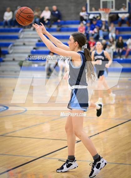 Thumbnail 1 in Olympia @ Tahoma photogallery.