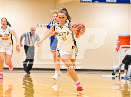 Thumbnail 1 in JV: Jay County @ Delta photogallery.