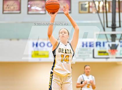 Thumbnail 2 in JV: Jay County @ Delta photogallery.