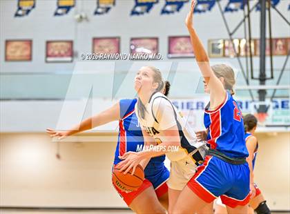 Thumbnail 2 in JV: Jay County @ Delta photogallery.
