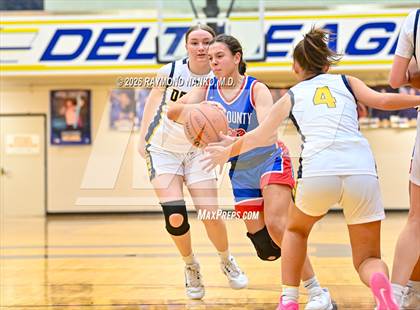 Thumbnail 2 in JV: Jay County @ Delta photogallery.