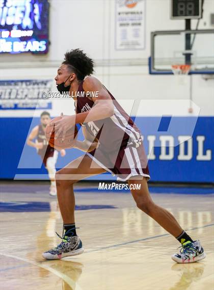Thumbnail 1 in Kingston @ Middletown (Section 9 Class AA Semifinal) photogallery.
