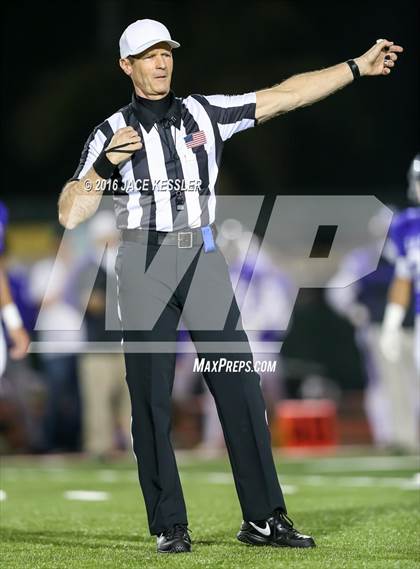 Thumbnail 3 in Yorba Linda @ St. Anthony (CIF Southern Regional Div 4-A) photogallery.