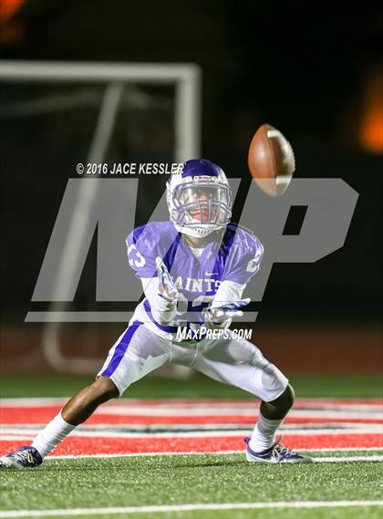 Thumbnail 2 in Yorba Linda @ St. Anthony (CIF Southern Regional Div 4-A) photogallery.