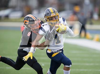 Thumbnail 2 in Wilmington Area vs Clarion Area (PIAA AA Quarter Final) photogallery.