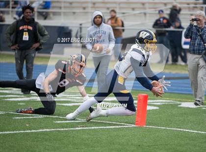 Thumbnail 2 in Wilmington Area vs Clarion Area (PIAA AA Quarter Final) photogallery.
