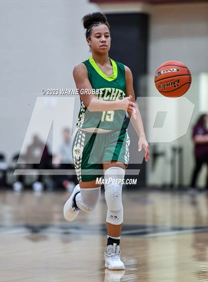 Thumbnail 3 in Neches vs. Huntington (Holiday Hoops Classic) photogallery.