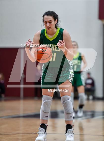 Thumbnail 3 in Neches vs. Huntington (Holiday Hoops Classic) photogallery.