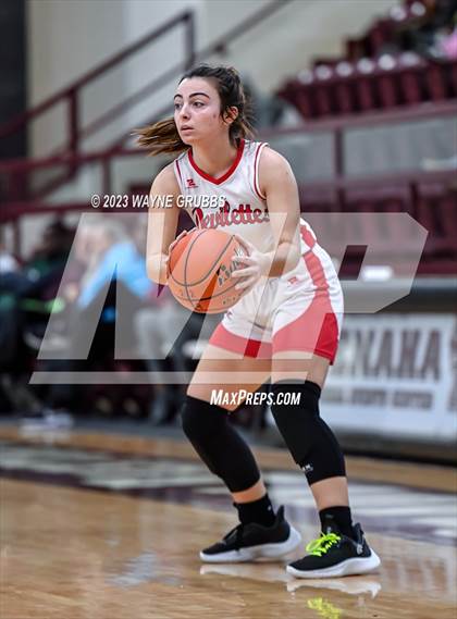Thumbnail 3 in Neches vs. Huntington (Holiday Hoops Classic) photogallery.