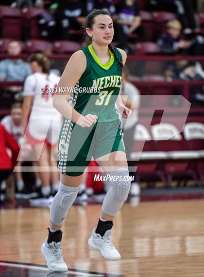 Thumbnail 2 in Neches vs. Huntington (Holiday Hoops Classic) photogallery.