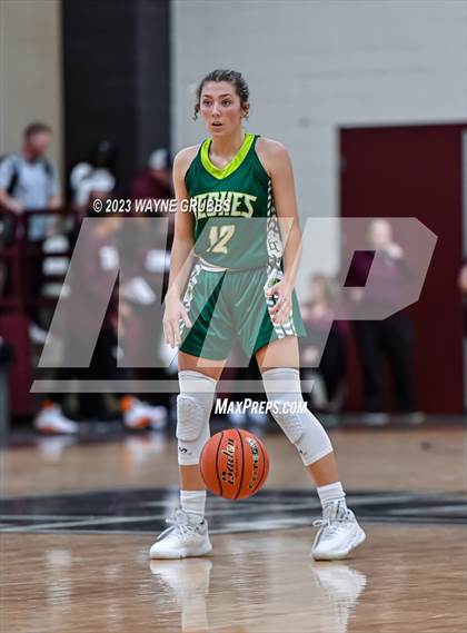 Thumbnail 1 in Neches vs. Huntington (Holiday Hoops Classic) photogallery.