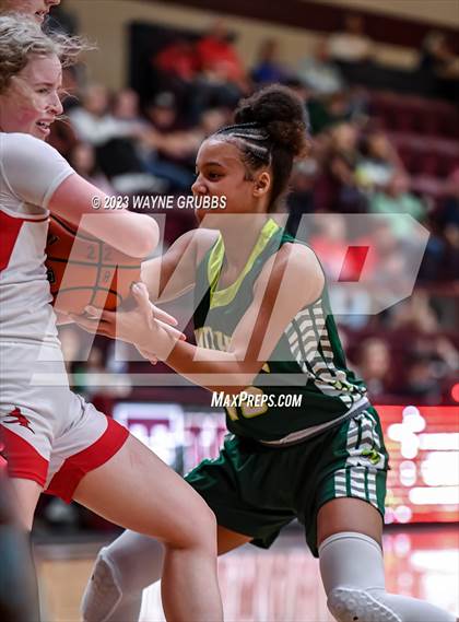 Thumbnail 2 in Neches vs. Huntington (Holiday Hoops Classic) photogallery.
