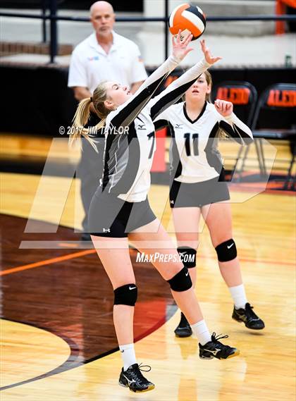 Thumbnail 3 in Avalon vs. Graford (UIL 1A Area Playoff) photogallery.