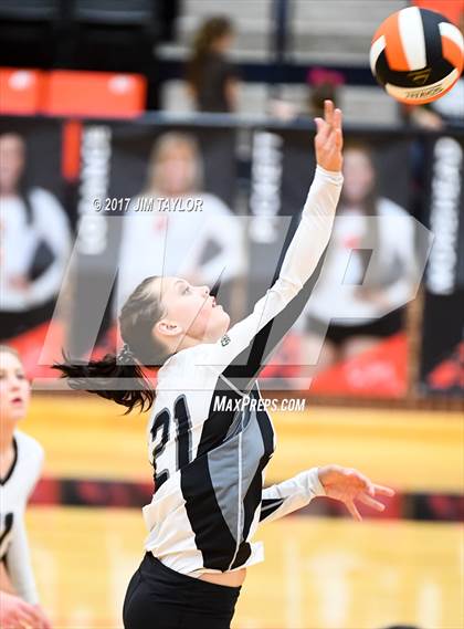 Thumbnail 1 in Avalon vs. Graford (UIL 1A Area Playoff) photogallery.