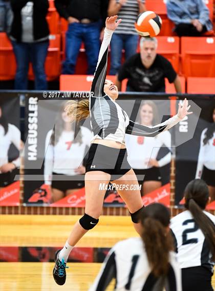 Thumbnail 1 in Avalon vs. Graford (UIL 1A Area Playoff) photogallery.
