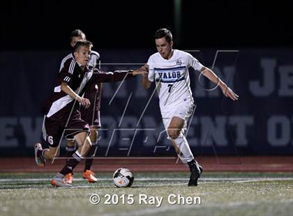 Thumbnail 2 in Golden @ Valor Christian photogallery.