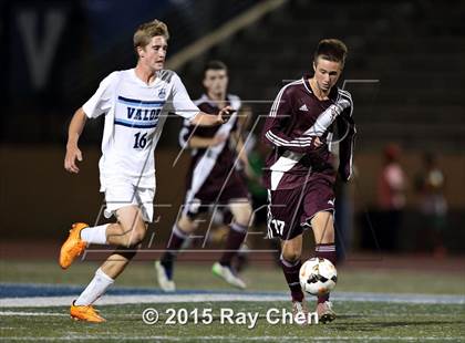 Thumbnail 2 in Golden @ Valor Christian photogallery.