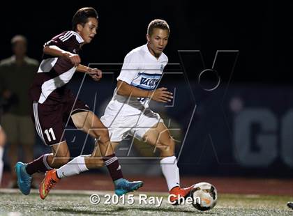 Thumbnail 2 in Golden @ Valor Christian photogallery.