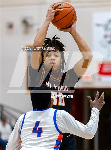 Thumbnail 1 in East St. Louis vs. Mt. Vernon (IHSA 3A Sectional Semifinals) photogallery.
