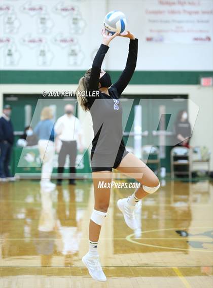 Thumbnail 3 in Marian vs. Marysville (Notre Dame Prep) photogallery.
