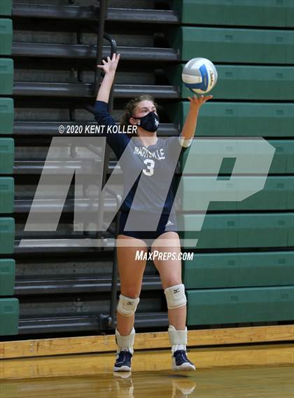 Thumbnail 2 in Marian vs. Marysville (Notre Dame Prep) photogallery.
