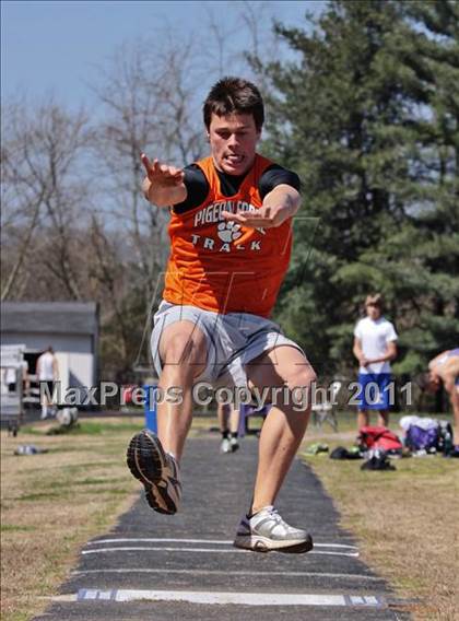 Thumbnail 1 in County Wide Track Meet  (Sevier County) photogallery.
