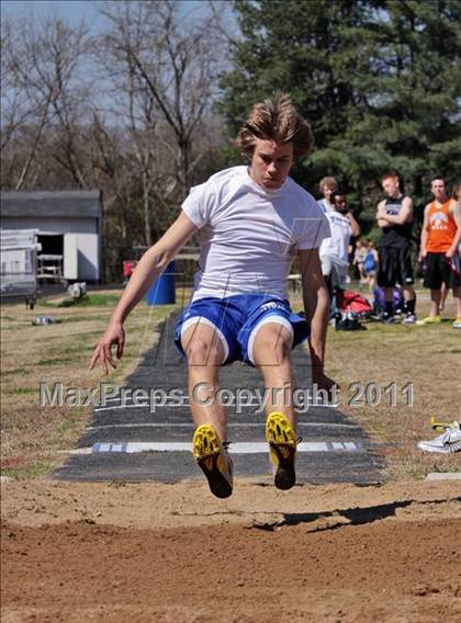 Thumbnail 1 in County Wide Track Meet  (Sevier County) photogallery.