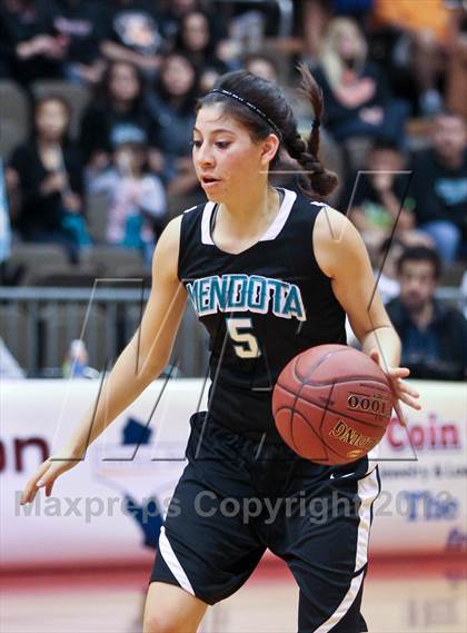 Thumbnail 3 in Lindsay vs Mendota (CIF CS D4 Final) photogallery.