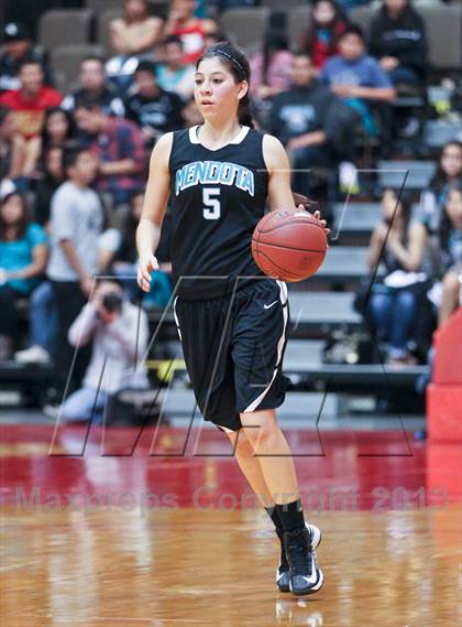 Thumbnail 3 in Lindsay vs Mendota (CIF CS D4 Final) photogallery.