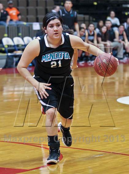 Thumbnail 1 in Lindsay vs Mendota (CIF CS D4 Final) photogallery.