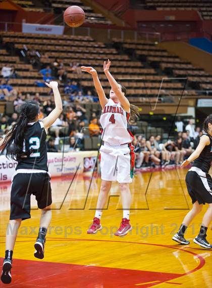 Thumbnail 1 in Lindsay vs Mendota (CIF CS D4 Final) photogallery.