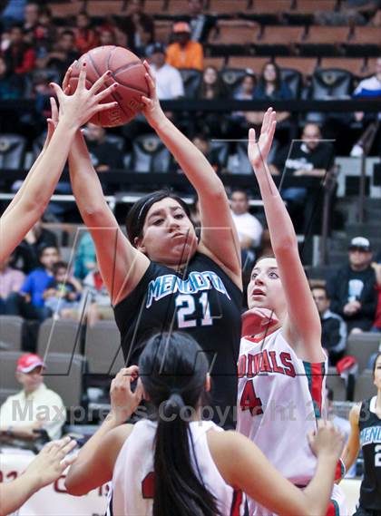 Thumbnail 2 in Lindsay vs Mendota (CIF CS D4 Final) photogallery.